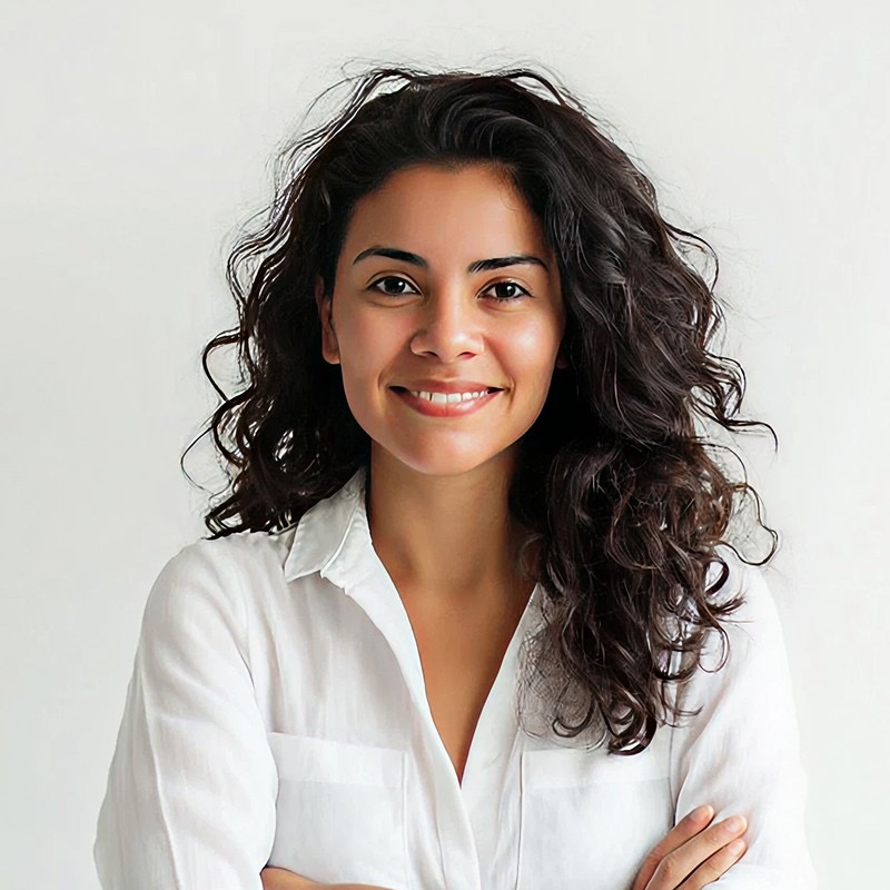Clara Moreau, Lead Architect